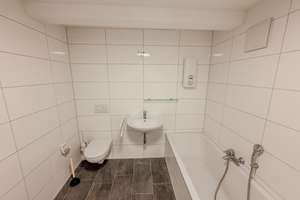 Exklusive 3,5 Zimmer-Wohnung mit Ankleide in zentraler Lage – Kölner Str. 73-77, 42651 Solingen-Mitte, Solingen – Vorschaubild 15