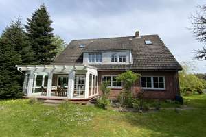 Solide gebautes Wohnhaus mit großem Grundstück – Stine-Andresen-Weg 10, 25938 Wyk auf Föhr – Vorschaubild 7