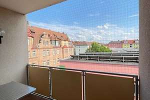 Schöne 2-Zimmer-Maisonettewohnung mit Balkon, Küchenzeile, TG-Stellplatz und Aufzug in Nürnberg – Die vollständige Adresse der Immobilie erhältst du vom Anbieter., 90459 Galgenhof, Nürnberg – Vorschaubild 2