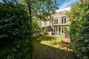 Modernes Reihenmittelhaus mit zwei TG-Stellplätzen in Neuehrenfeld – Die vollständige Adresse der Immobilie erhältst du vom Anbieter., 50825 Neuehrenfeld, Köln – Vorschaubild 56