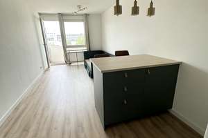 Stilvolles City-Apartment im Westend | oberstes Geschoss | Balkon | Lift | TG-Stellplatz – Bergmannstr 10, 80336 Westend, München – Vorschaubild 9