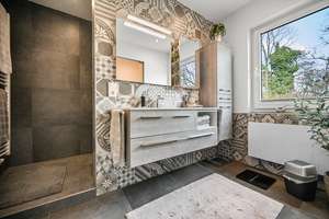 Stilvolles Einfamilienhaus auf großzügigem Grundstück in beliebter Lage des Bonner Venusbergs – Die vollständige Adresse der Immobilie erhältst du vom Anbieter., 53127 Venusberg, Bonn – Vorschaubild 11