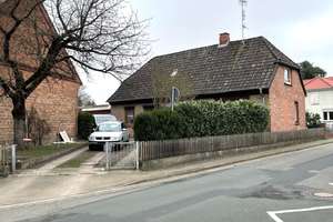 Massives Einfamilienhaus in zentraler Lage – Die vollständige Adresse der Immobilie erhältst du vom Anbieter., 29303 Bergen – Vorschaubild 2