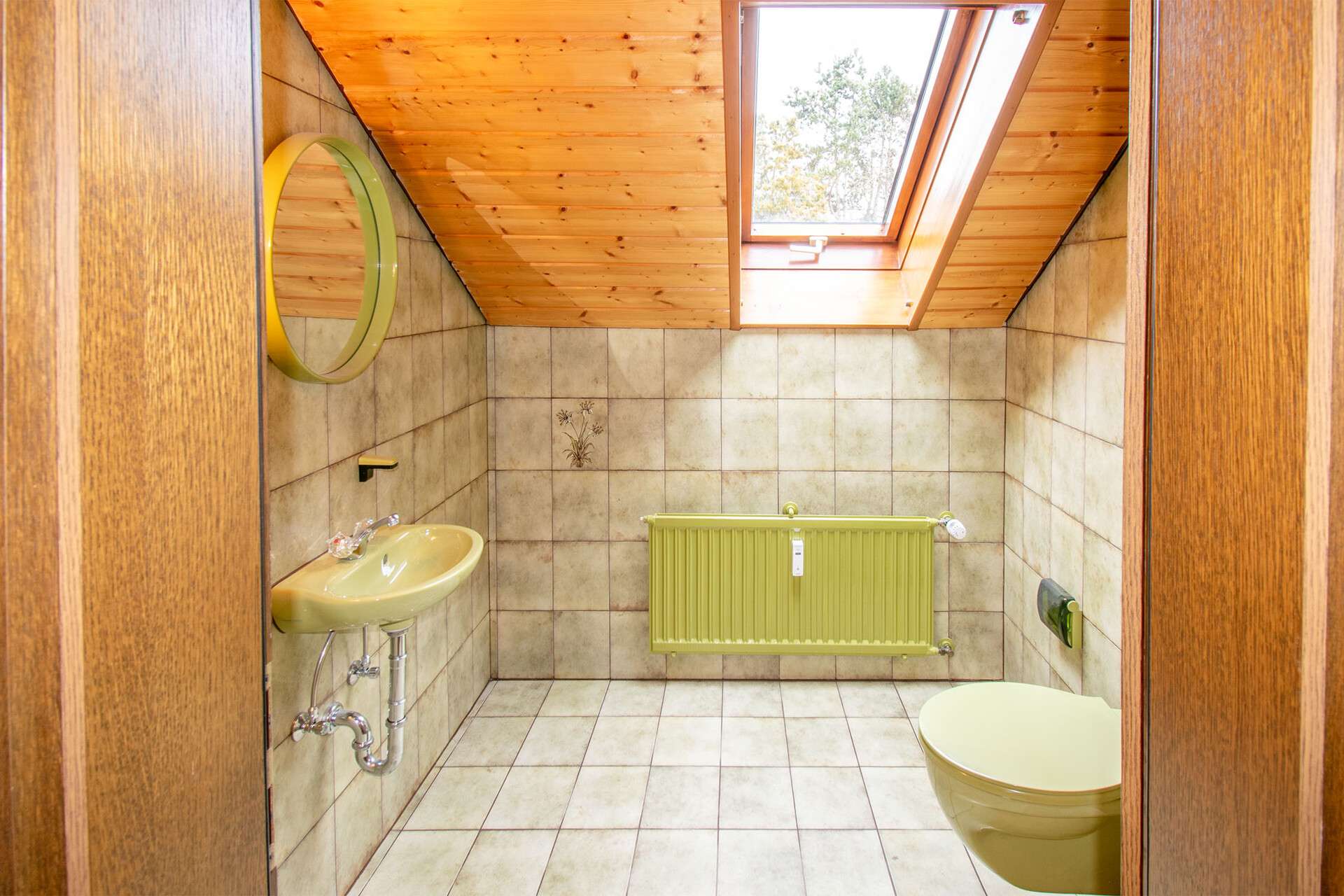 Immobilie in Ditzingen - Ruhige Lage und tolle Fernsicht: 3,5-Zimmer-Wohnung mit Dachterrasse und TG-Platz zu verkaufen - Bild 5