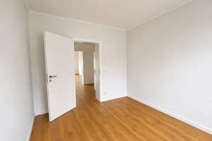 Sanierte 3,5 Zimmer Wohnung mit Balkon in Oberhausen, Garage auf Wunsch – 46049 Lirich-Nord, Oberhausen – Vorschaubild 5