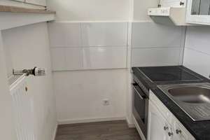 NACH SANIERUNG ERSTBEZUG WOHNUNG IN OBERKASSEL MIT BALKON UND EBK – Die vollständige Adresse der Immobilie erhältst du vom Anbieter., 40545 Oberkassel, Düsseldorf – Vorschaubild 5