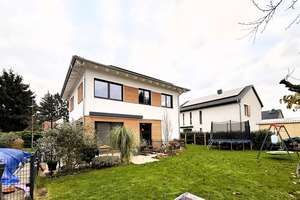 Exklusive & neuwertige Stadtvilla – Architektur, Komfort und Technik auf Premium-Niveau