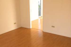 Aufzug*EBK*Balkon*moderne Heizung* – Jugenheimer Str. 48a, 60528 Niederrad, Frankfurt am Main – Vorschaubild 6