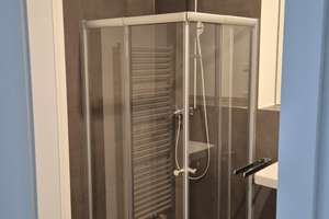 Exklusive 2-Zimmer-Wohnung mit Terrasse, Klima und Einbaukuche – 93049 Westenviertel, Regensburg – Vorschaubild 6