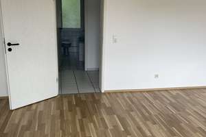 SEHR SCHÖNE MAISONETTE WOHNUNG 3 RAUM MIT 2 BÄDERN IN RUHIGER GRÜNER ZENTRALER LAGE VON BOCHUM – Die vollständige Adresse der Immobilie erhältst du vom Anbieter., 44793 Kruppwerke, Bochum – Vorschaubild 17