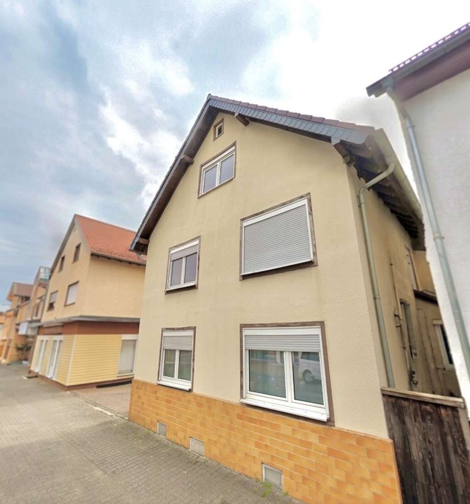 Immobilie in Höchst im Odenwald - Investitionshighlight: 7-Zimmer-Maisonette mit 5,64 % Rendite in Höchst i. Odw. - Bild 0