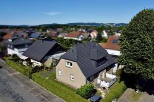 Familienleben trifft Flexibilität – zwei Immobilien, viele Chancen – Die vollständige Adresse der Immobilie erhältst du vom Anbieter., 32107 Bad Salzuflen – Vorschaubild 2
