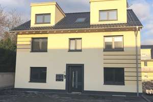 ***Schöne 4 Zimmer-Whg. mit Balkon in Lev.-Hitdorf***