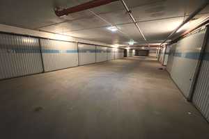 **ZENTRALES WOHNEN IM ALSTERTAL** renovierte 2-Zimmer-Wohnung mit sonnigem Balkon + TG – Hamburg – Vorschaubild 19