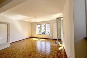 Ruhige Wohnung in Toplage nahe Killesberg - mit Balkon u. EBK -befr. auf 4 Jahre- WG geeignet