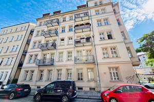 Tolle 2 Zi.-Whg. | Parkett | Bad mit Fenster