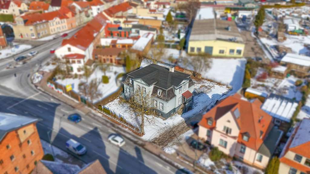 Immobilie in Stavenhagen - Mehrgenerations-Wohnen? Tolle Stadtvilla im Loftstil (350 qm WFL) im Zentrum von 17153  Stavenhagen - Bild 4