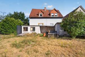 Renovierungsbedürftige Doppelhaushälfte mit Garten in ruhiger Lage von Neureut – Die vollständige Adresse der Immobilie erhältst du vom Anbieter., 76149 Neureut, Karlsruhe – Vorschaubild 9