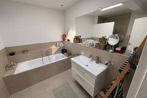 Penthousewohnung mit großer Dachterasse : Großzügige 4-Zimmer-Wohnung in Krefeld mit Blick ins Grüne – Grenzstraße 140, 47799 Cracau, Krefeld – Vorschaubild 11