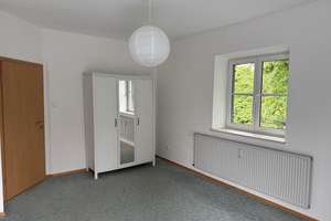 2 Zimmer-Wohnung mit Wintergarten ideal für WG/Pärchen,  verkehrsgünstig
