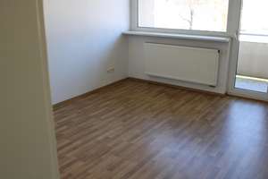 3-Zimmer Wohnung in Salzgitter – Christian-Willmer-Straße 14, 38226 Lebenstedt, Salzgitter – Vorschaubild 2