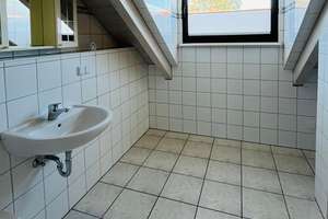 Exklusive 3 Zimmer- DG Wohnung in Mannheim-Wallstadt, EBK u. Balkon inklusive – 68259 Wallstadt, Mannheim – Vorschaubild 9