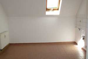 DG / LAMINAT / Bad mit Fenster / wg-gerecht ** – Fröbelstraße 4, 9126 Chemnitz – Vorschaubild 8