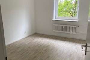 Wird aktuell saniert! 3-Zimmer Wohnung mit Balkon in Hannover! – Fuhrberger Str. 9d, 30625 Kleefeld, Hannover – Vorschaubild 5