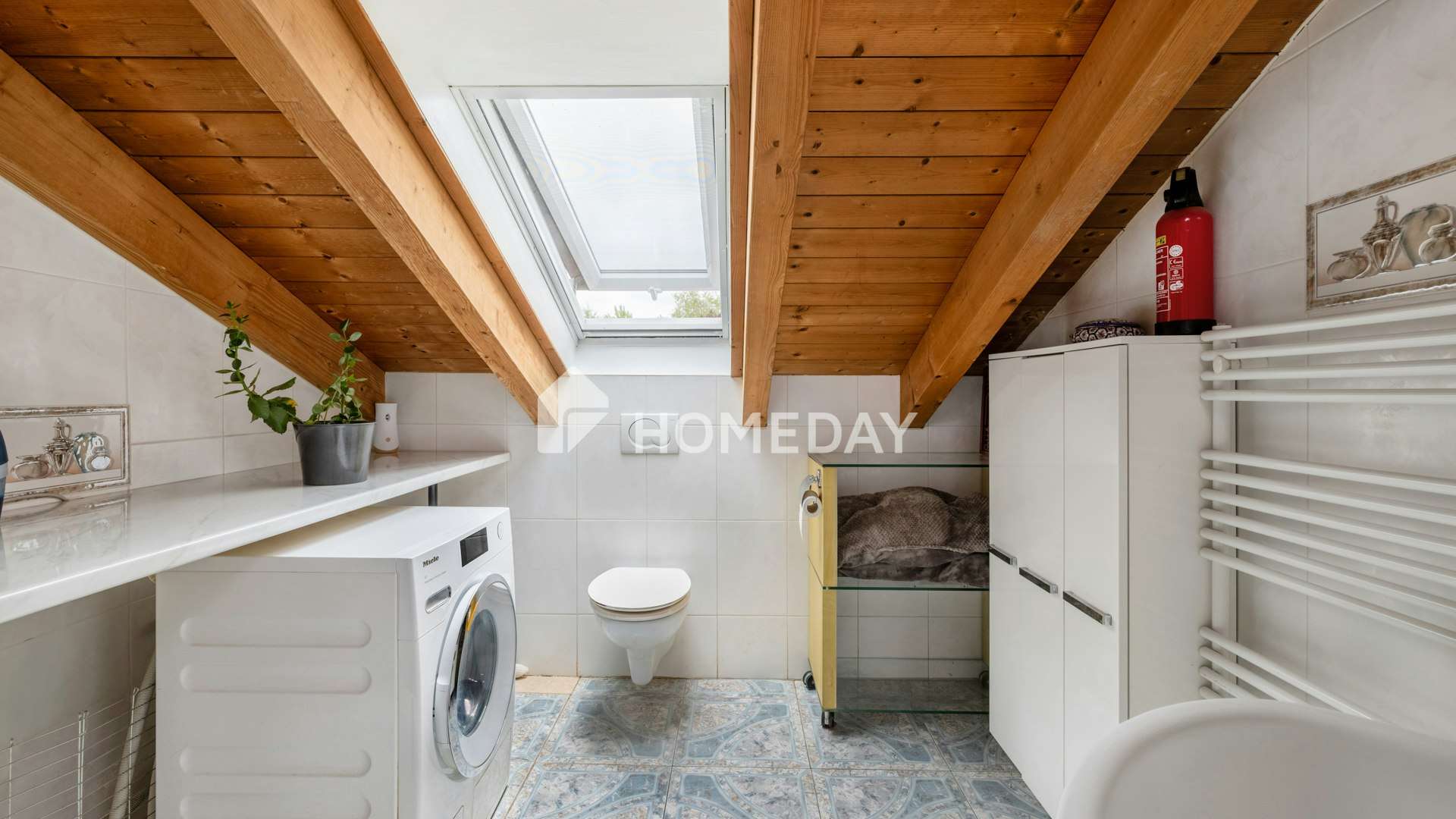 Immobilie in Finsing - Moderne DHH mit exklusiver Ausstattung, großzügigem Grundstück und nachhaltiger Energieversorgung - Bild 3