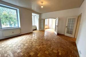 Charmante Altbauwohnung mit hohen Decken, Gartenmitbenutzung & Top-Lage