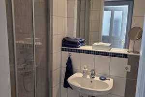 3,5-Zimmer-Wohnung mit Altbaucharme in Prenzlauer Berg – ruhig, hell und sehr gut ausgestattet – Die vollständige Adresse der Immobilie erhältst du vom Anbieter., 10437 Prenzlauer Berg, Berlin – Vorschaubild 12