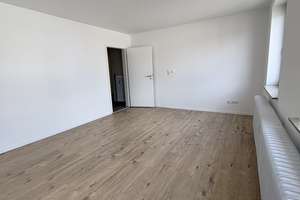 Neugründung Moderne 6er-WG mit Balkon & großer Wohnküche in der Nähe zum Viertel – Die vollständige Adresse der Immobilie erhältst du vom Anbieter., 28205 Peterswerder, Bremen – Vorschaubild 3
