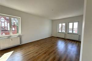 5-Zimmer, Küche und 2 Bäder...