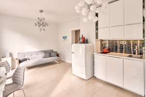 Beliebte Lage im urbanen Zooviertel: 2-Zi.-Whg, offene Küche, möbliert, sonnige S/W-Terrasse – Die vollständige Adresse der Immobilie erhältst du vom Anbieter., 40237 Düsseltal, Düsseldorf – Vorschaubild 1