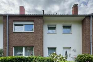 Wohnen mit Perspektive - Gepflegtes 1-2 Familienhaus in Krefeld-Linn