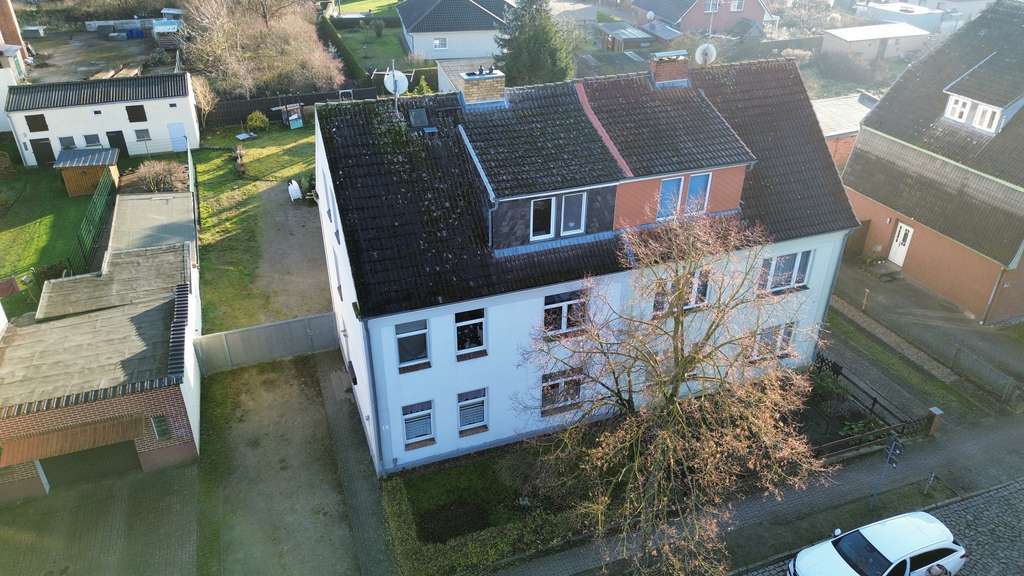 Immobilie in Lübz - Mehrfamilienhaus - 3 Mietparteien - Voll Vermietet. - Bild 1