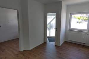 Frisch saniertes Reihenhaus mit Garten, Garage + Stellplatz und 2 Balkonen – Die vollständige Adresse der Immobilie erhältst du vom Anbieter., 68723 Oftersheim – Vorschaubild 3