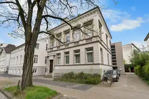Denkmalgeschütztes Wohn- und Praxisgebäude in direkter Innenstadtlage – Oldenburg (Oldenburg) – Vorschaubild 2