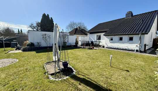 Bild von Durchrenoviertes, modernisiertes Einfamilienhaus mit großem Garten