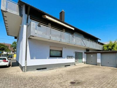 Offenes Wohnkonzept mit Kochinsel & Balkon – Ihr neues Zuhause