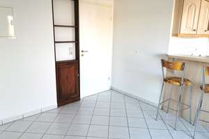 Tolle DG-Whg. mit Balkon, Einbauküche, Designebelag, Bad mir Wanne und Duschaufsatz...... – Charlottenstraße 81, 9126 Gablenz, Chemnitz – Vorschaubild 7