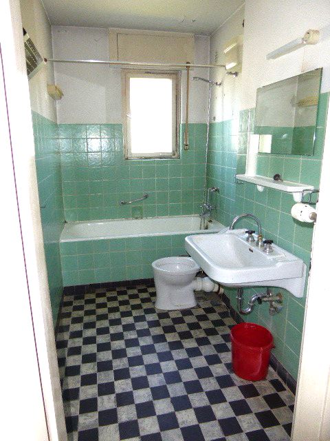 Renovierungsbedürftige Doppelhaushälfte direkt am Goetheturm....V-E-R-K-A-U-F-T.. image 5