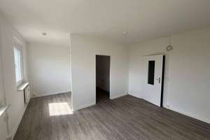 Super Aussicht aus deinem 1 Zimmer Apartment | + EBK auf Wunsch – Neuplanitzer Straße 33, 8062 Neuplanitz, Zwickau – Vorschaubild 3