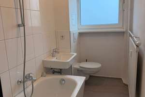 Bezugsfreie 3-Zi Wohnung mit Balkon, Kellerabteil in Tiergarten – Birkenstrasse 74, 10559 Moabit, Berlin – Vorschaubild 3