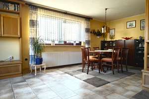 !!  Hier können alle mit - großzügiges Zweifamilienhaus auf großem Grundstück in beliebter Lage !! – Wollaher Straße 22, 28719 Burg-Grambke, Bremen – Vorschaubild 9