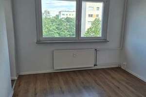Freie 1Raumwohnung im 4. Obergeschoss mit EBK – 4349 Thekla, Leipzig – Vorschaubild 3
