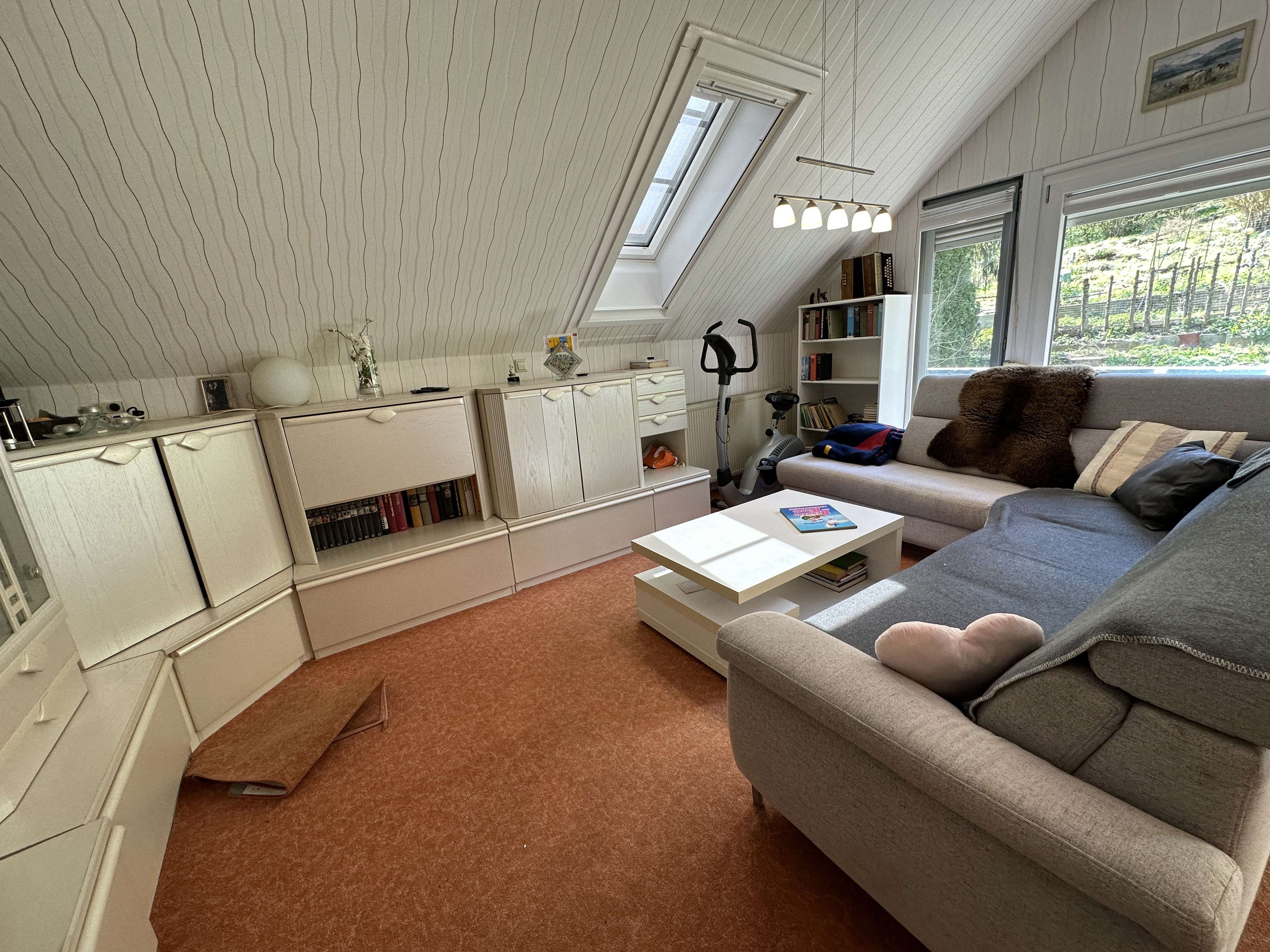 Immobilie in Münsingen - Großzügiges Haus mit Gartenparadies – naturnah wohnen und entfalten - Bild 10