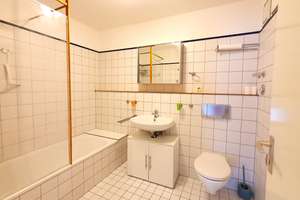 Ein Kleinod! 2 Zi.Whg. ruhig gelegen autofreie Zone mit einem Park im Innenhof! – Die vollständige Adresse der Immobilie erhältst du vom Anbieter., 85049 Friedrichshofen-Hollerstauden, Ingolstadt – Vorschaubild 6