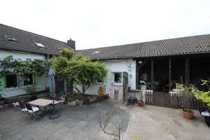 Modernisierter Vierkanthof 253 m² Wohnfläche+Nutzfläche Gewerbe möglich großer Innenhof Niederkassel – Die vollständige Adresse der Immobilie erhältst du vom Anbieter., 53859 Niederkassel – Vorschaubild 4
