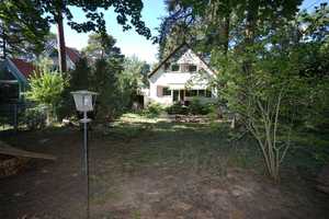 Hauptstadtmakler-Bezugsfreies Einfamilienhaus mit großem Garten in Top-Lage – Potsdam-Mittelmark (Kreis) – Vorschaubild 1